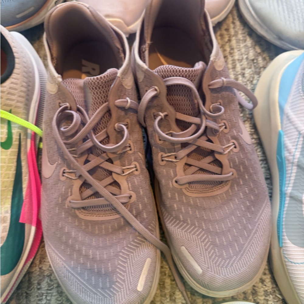 15 pairs of Nike Women's Assorted Athletic Shoes - Multi Color Mix - Picture 9 of 16